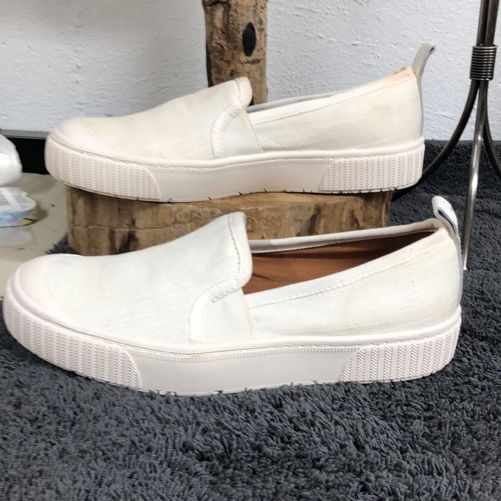 Zodiac canvas slip on‎ tennis shoes size 6.5